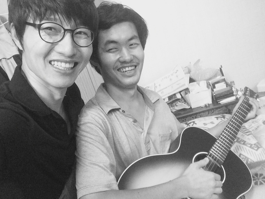 해피싱어 '채환'과 병우 기타 배우는 날 