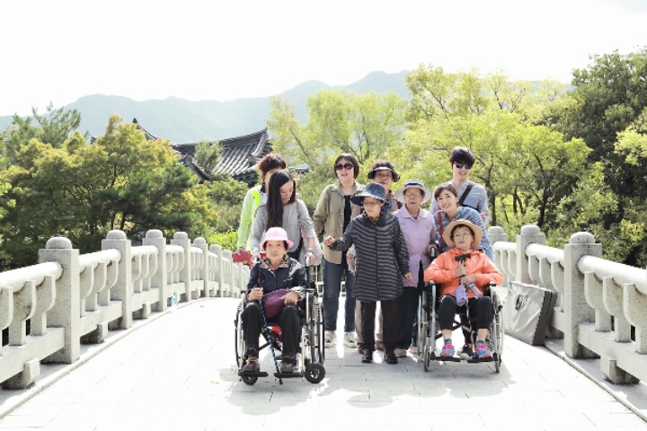 희망쉼터 '희파랑' 어르신 첫 나들이(161007) 
